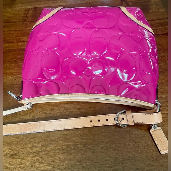 Coach Peyton Patent Leather Convertible Hobo Crossbody - Picture 5 of 15